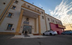 الفرسان المتحده للشقق المخدومة حي الحمدانية